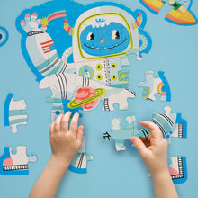 Load image into Gallery viewer, YETI SHAPED PLAY PUZZLE
